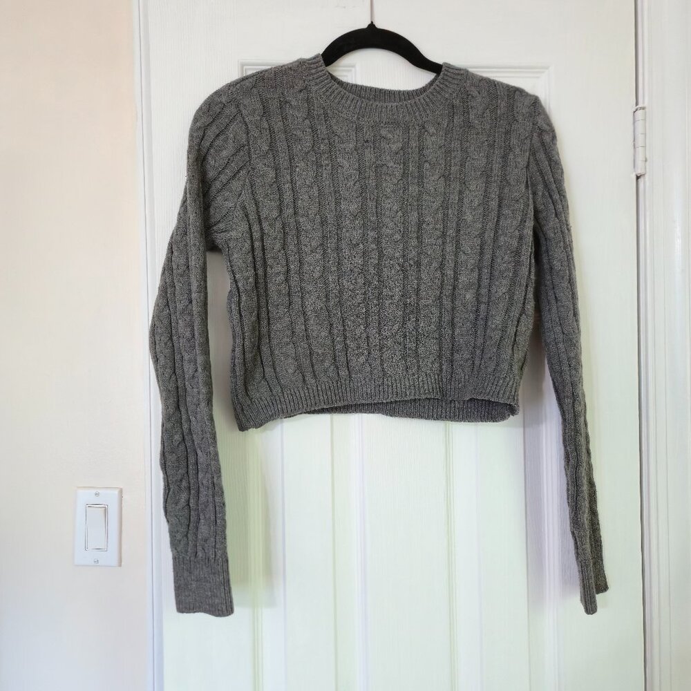 Cozy Crew Neck Cable Sweater Set - Size M